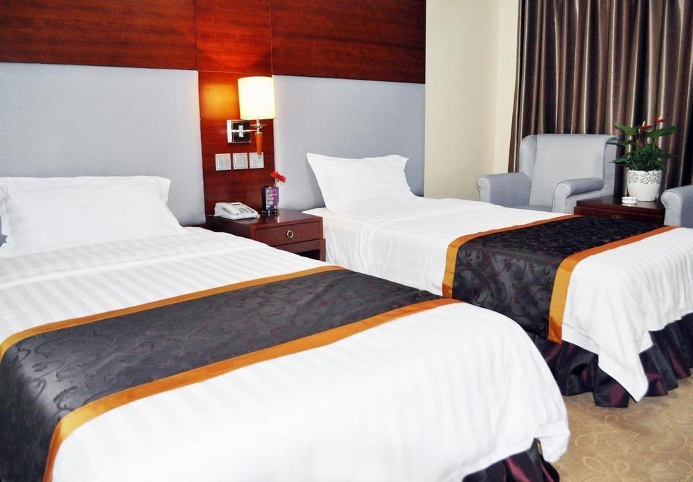 Changchun Ya Tai Hotel Esterno foto