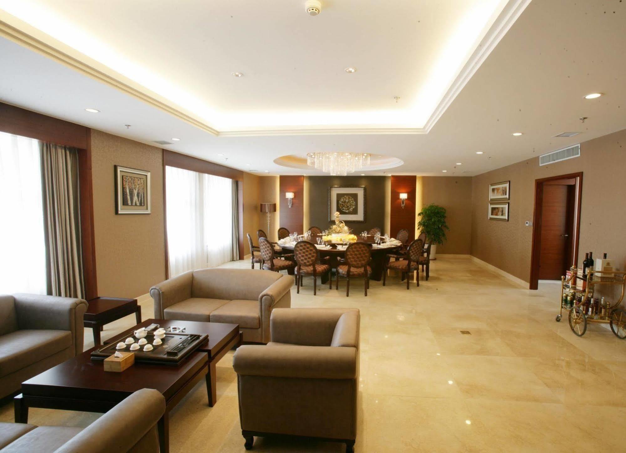 Changchun Ya Tai Hotel Esterno foto