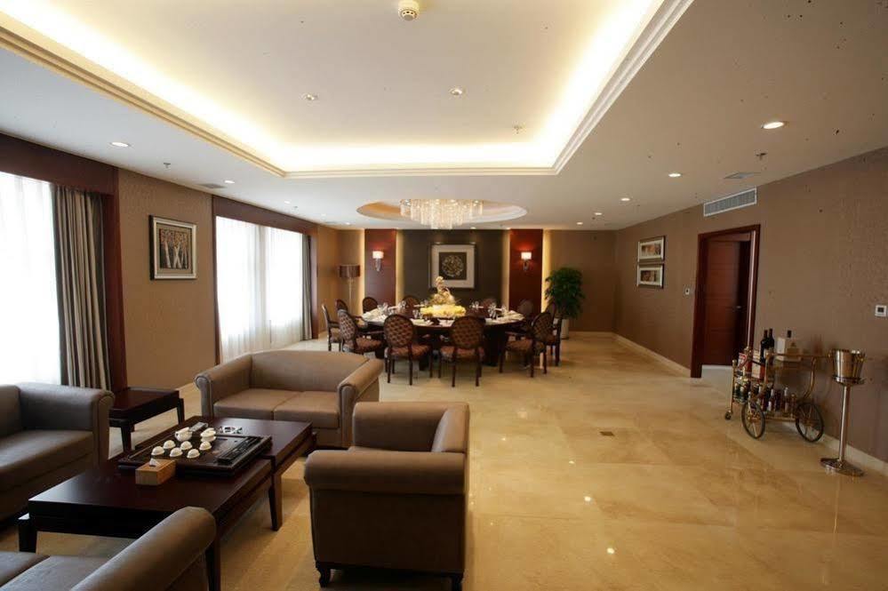 Changchun Ya Tai Hotel Esterno foto