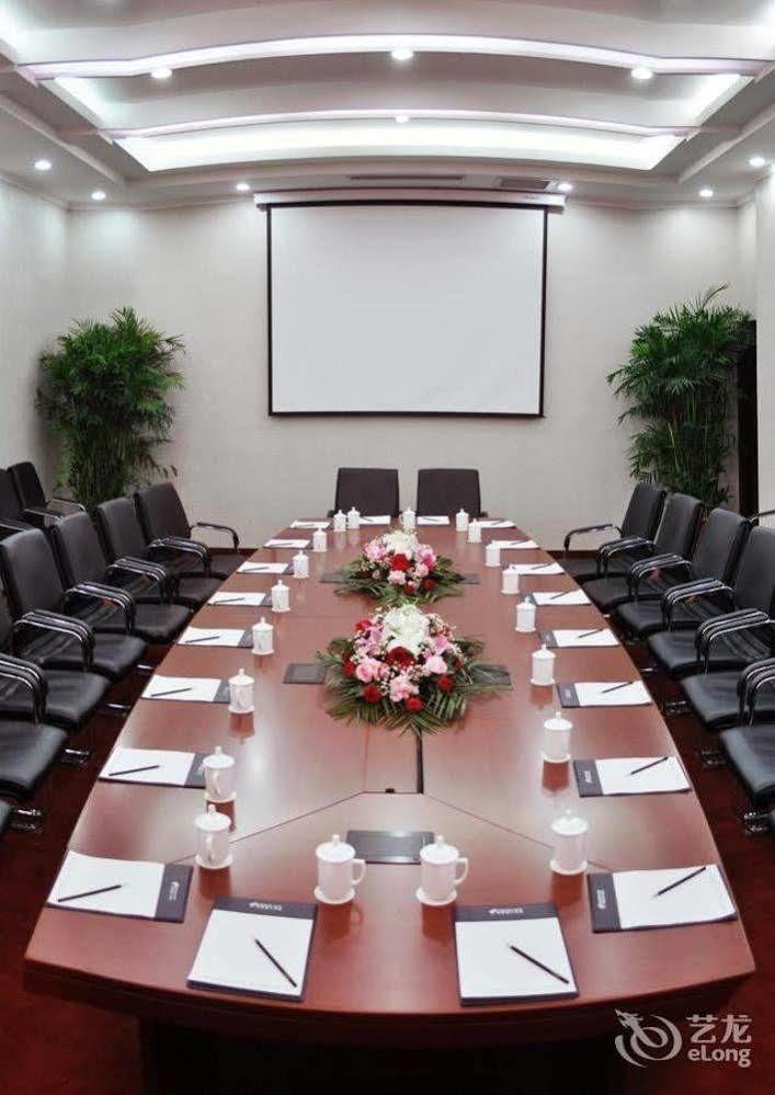 Changchun Ya Tai Hotel Esterno foto