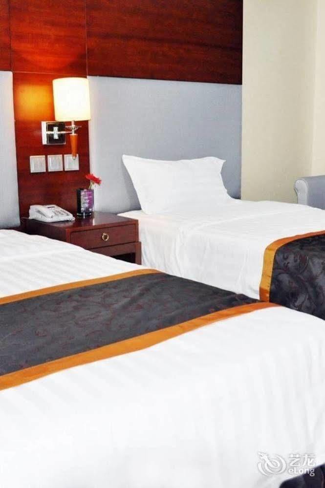 Changchun Ya Tai Hotel Esterno foto