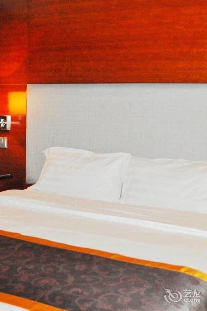 Changchun Ya Tai Hotel Esterno foto